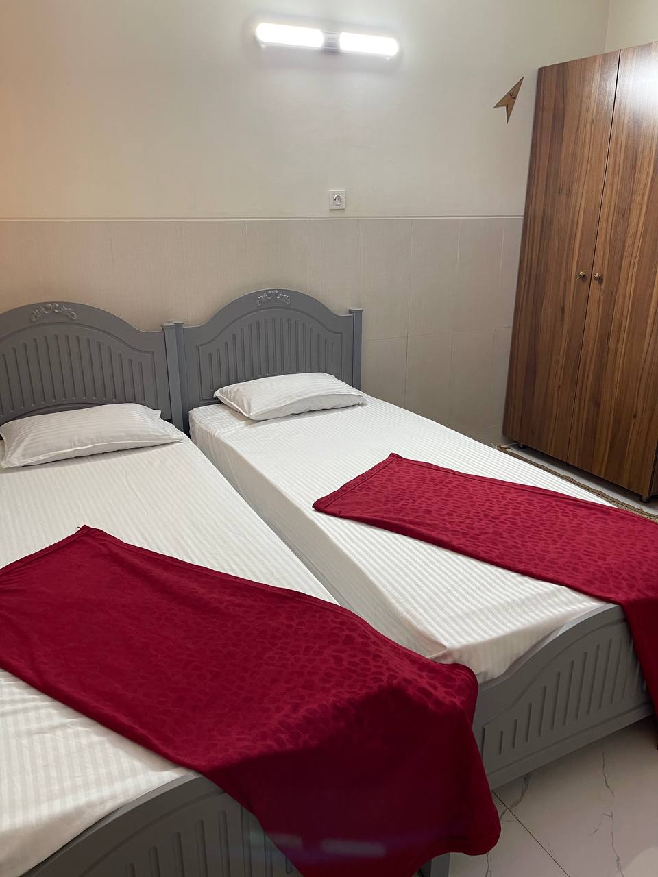 هتل تخت جمشید